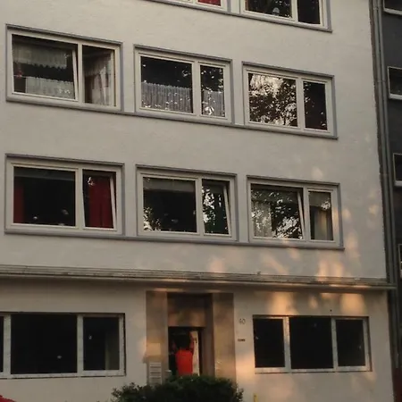 Noch Gemuetlicher Essen Exterior photo
